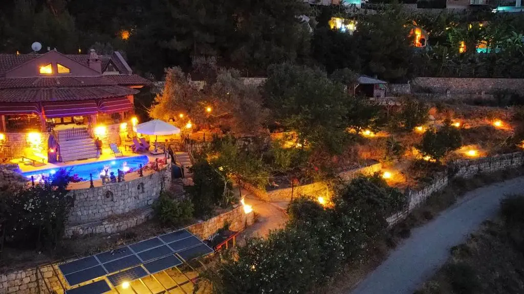 Property in Faralya